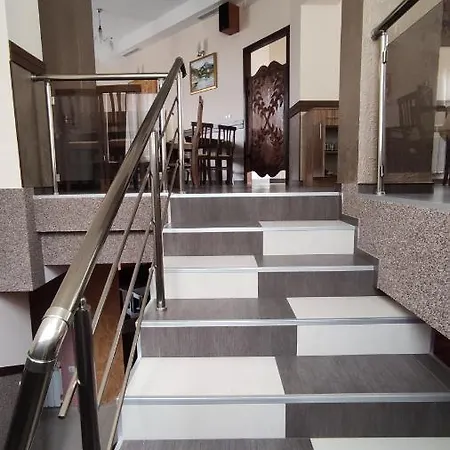 за гости вени-ев בית הארחה