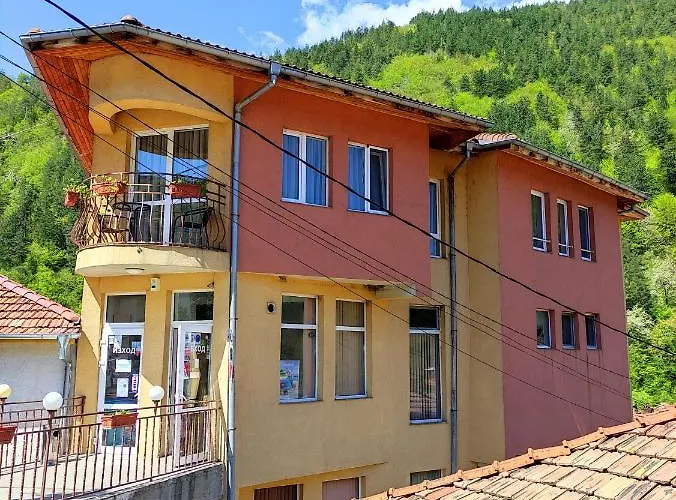 за гости вени-ев 3* Devin